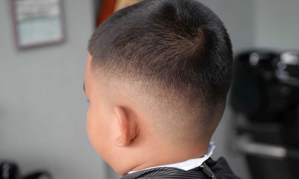 مدل موی فید بالا با باز کات (High Fade Buzz Cut)
